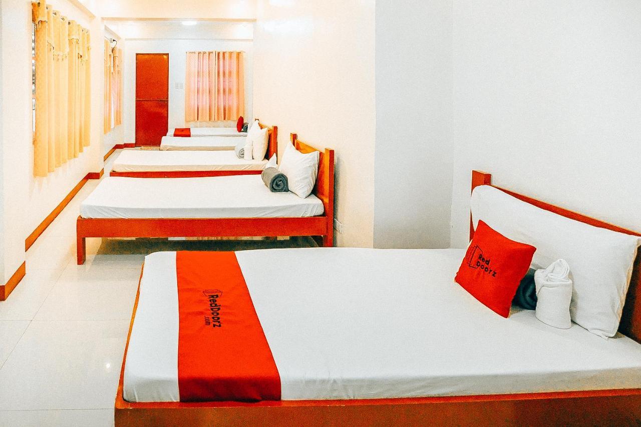 Reddoorz At S & L Apartelle Daraga Albay レガスピ エクステリア 写真