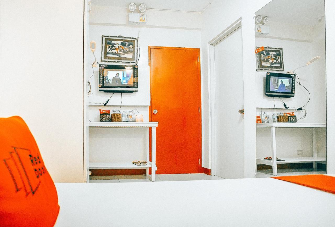 Reddoorz At S & L Apartelle Daraga Albay レガスピ エクステリア 写真